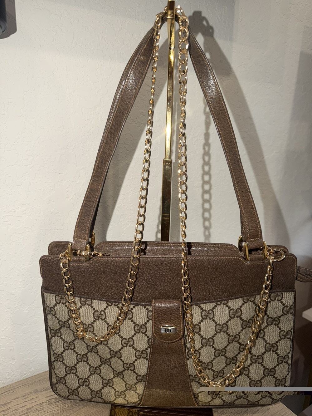 Gucci Vintage Monogram GG Supreme shoulder bag Dustbag COA chain Incl